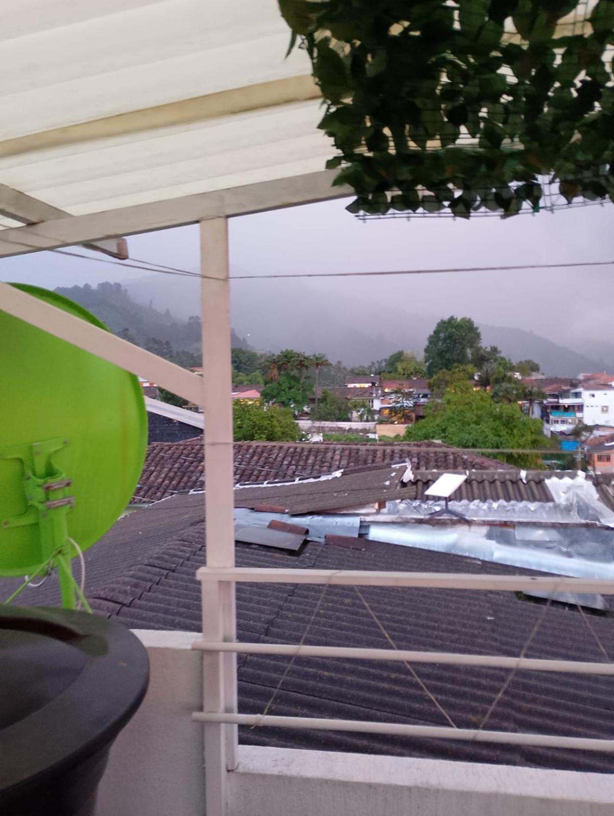 Elizabetha Hostal Salento Bagian luar foto