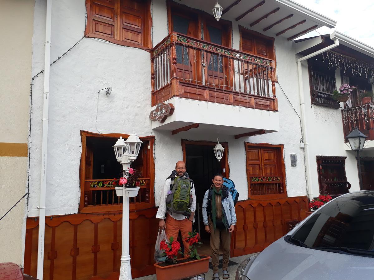 Elizabetha Hostal Salento Bagian luar foto